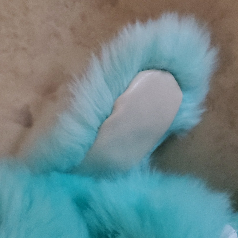 Turquoise Rabbit Fur Keychain nwot - Picture 6 of 6